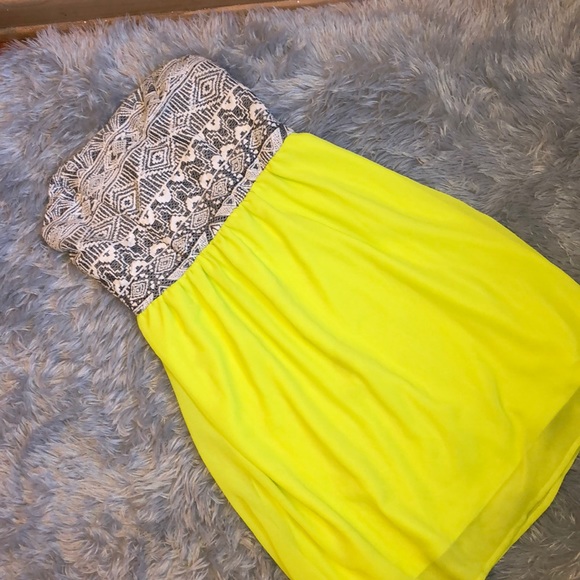 Xhilaration Dresses & Skirts - *Clearance Item* Xhilaration Strapless Mini Dress